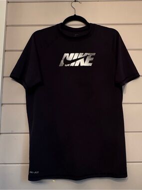 Nike Dri-Fit Men’s Black Short Sleeve Crew Neck T-Shirt With Logo